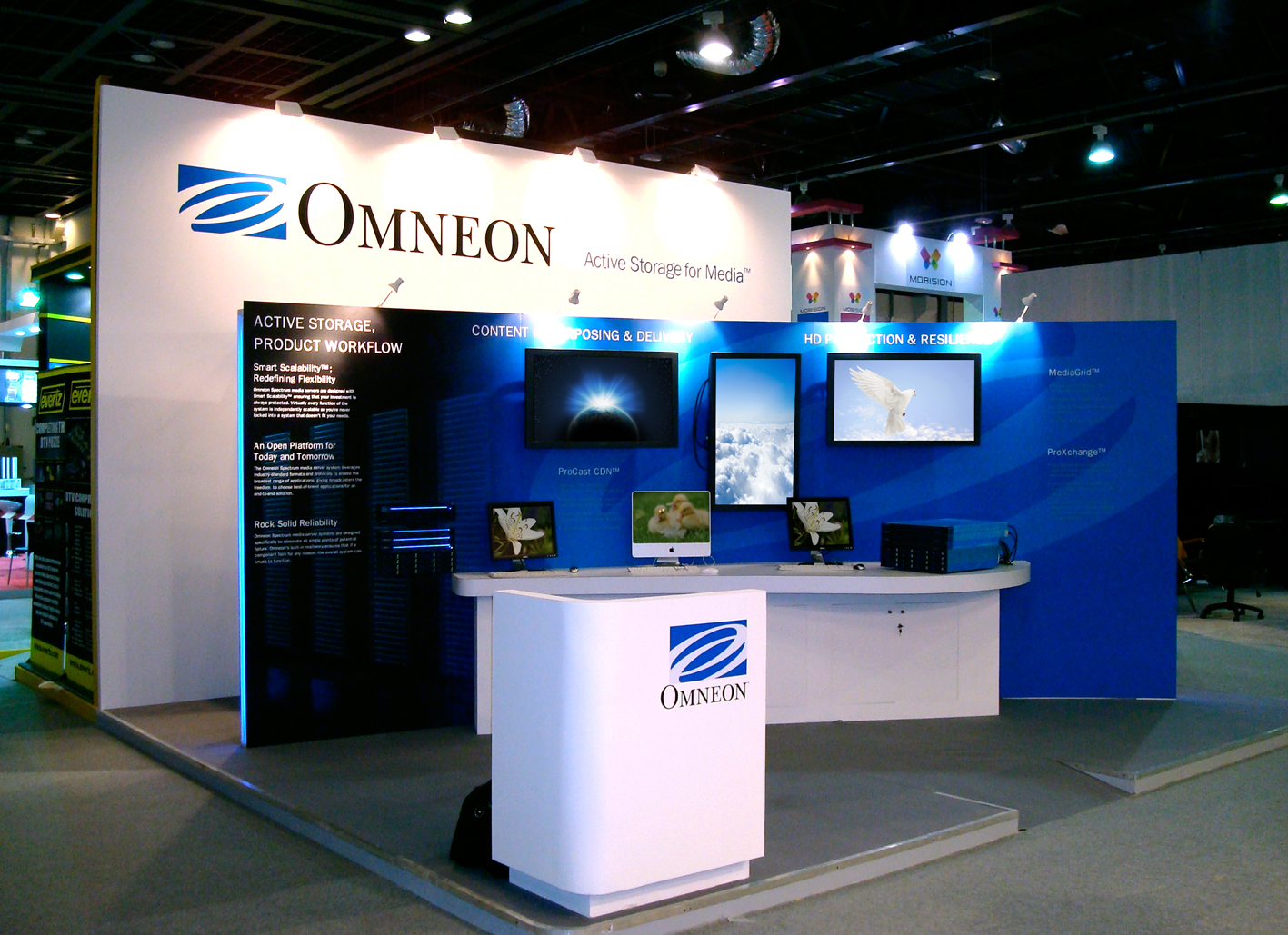 Omneon_stand